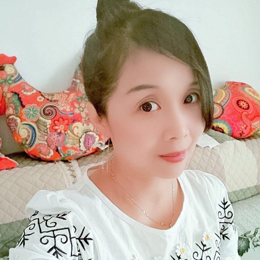 央央