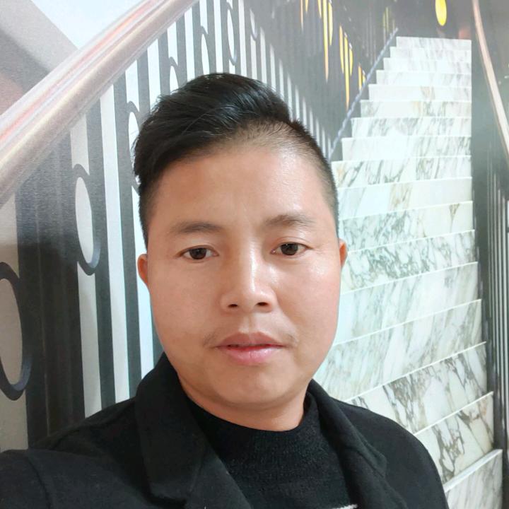 广亚二手车批发