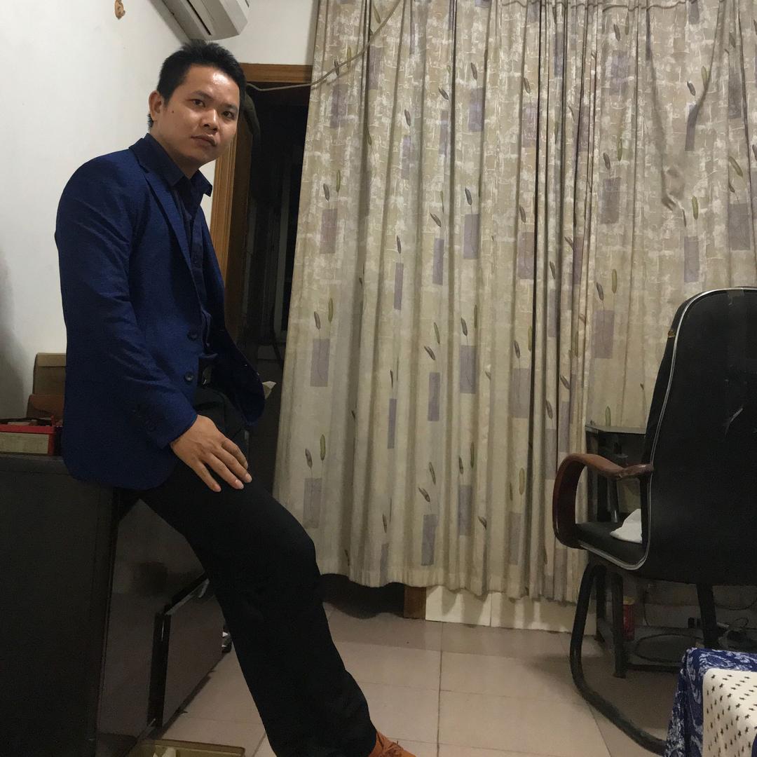 风中劲草