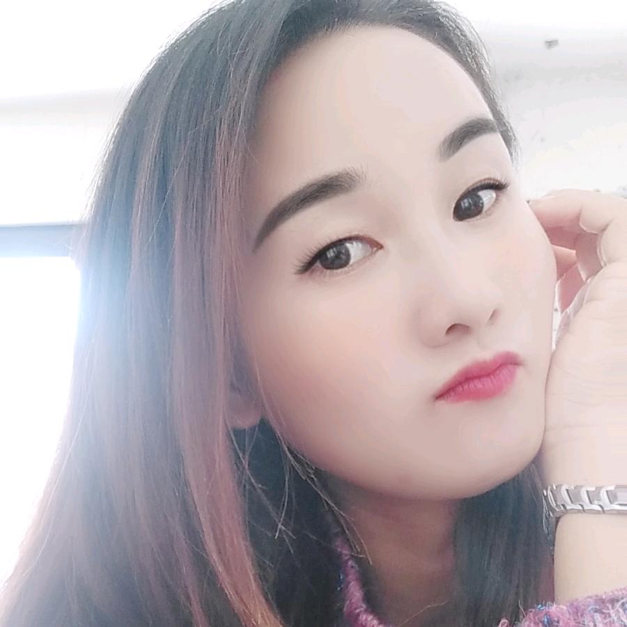 左撇子姑娘💃