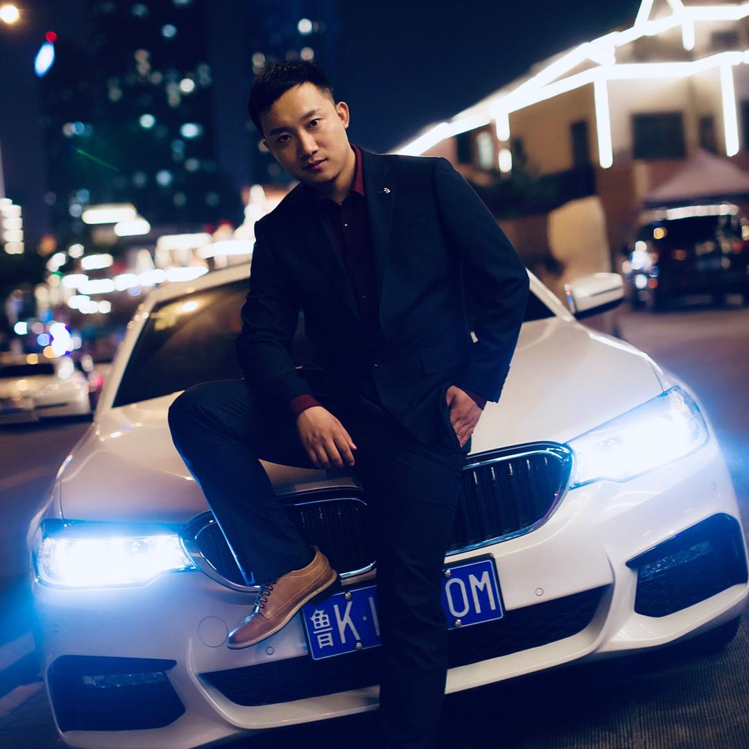 爱玩的大铭