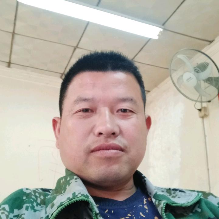 唐山腾霆商贸有限公司，废品回收站。