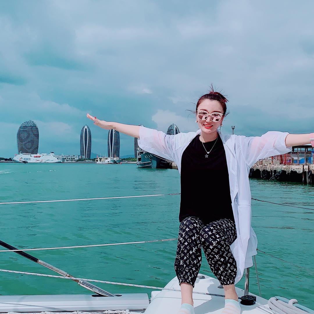 金添九添的炫彩🌈世界