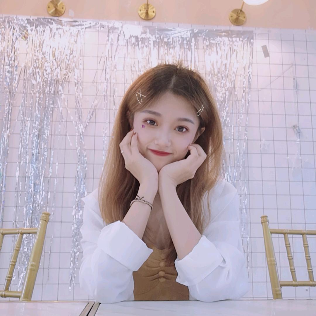 岚子爱吃柚子