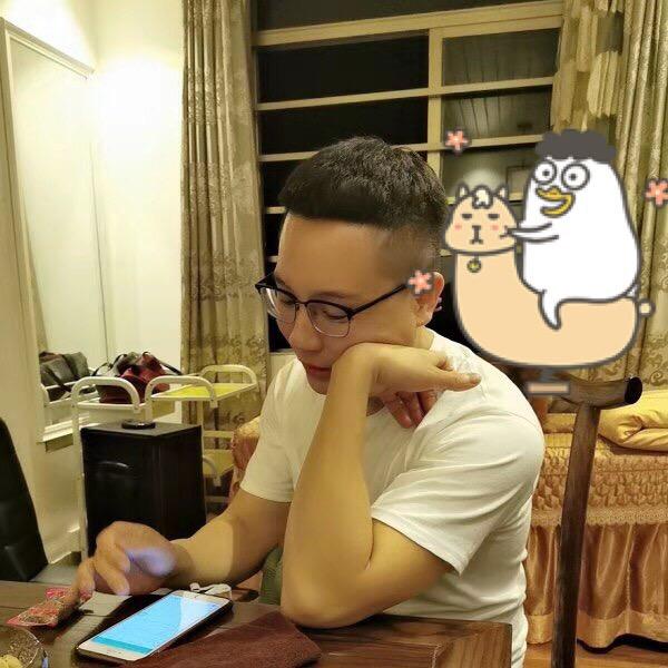 🌚叫我、阿峰啦。🌝