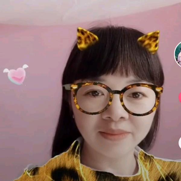 飘过的云朵☁陈💃