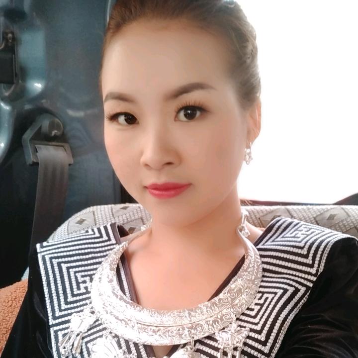 眼眸，透出一丝温柔