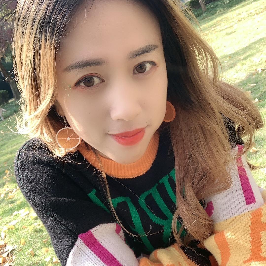 依诗黛精品女装