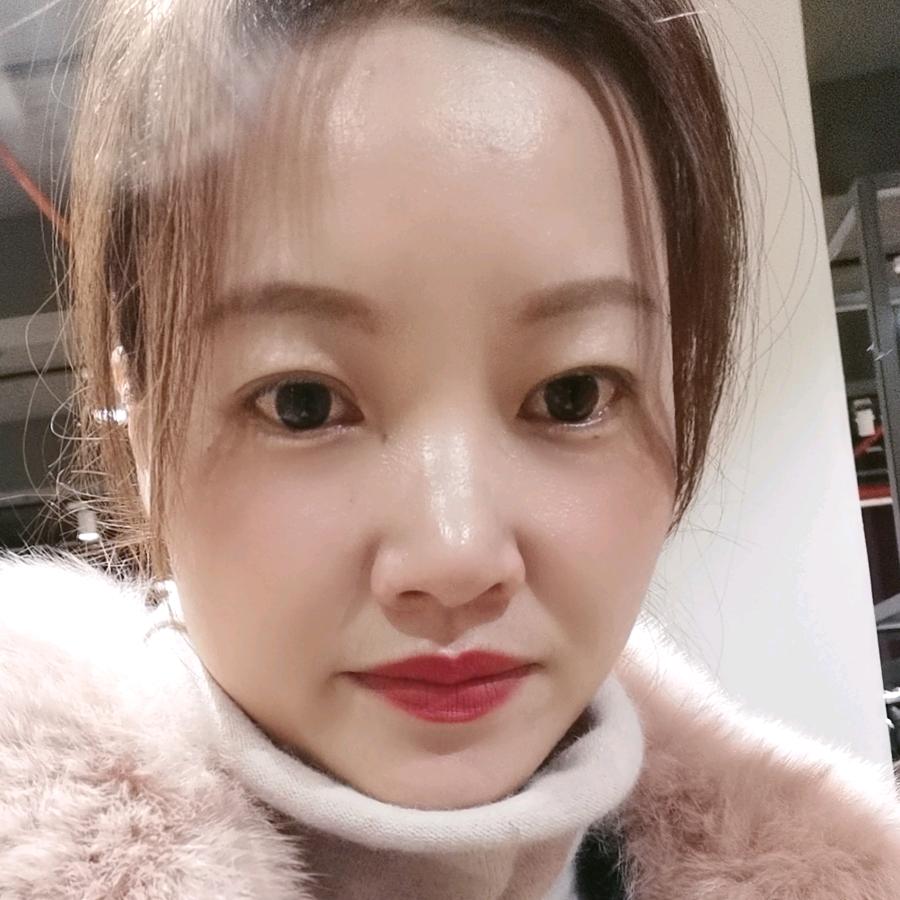 Zhou