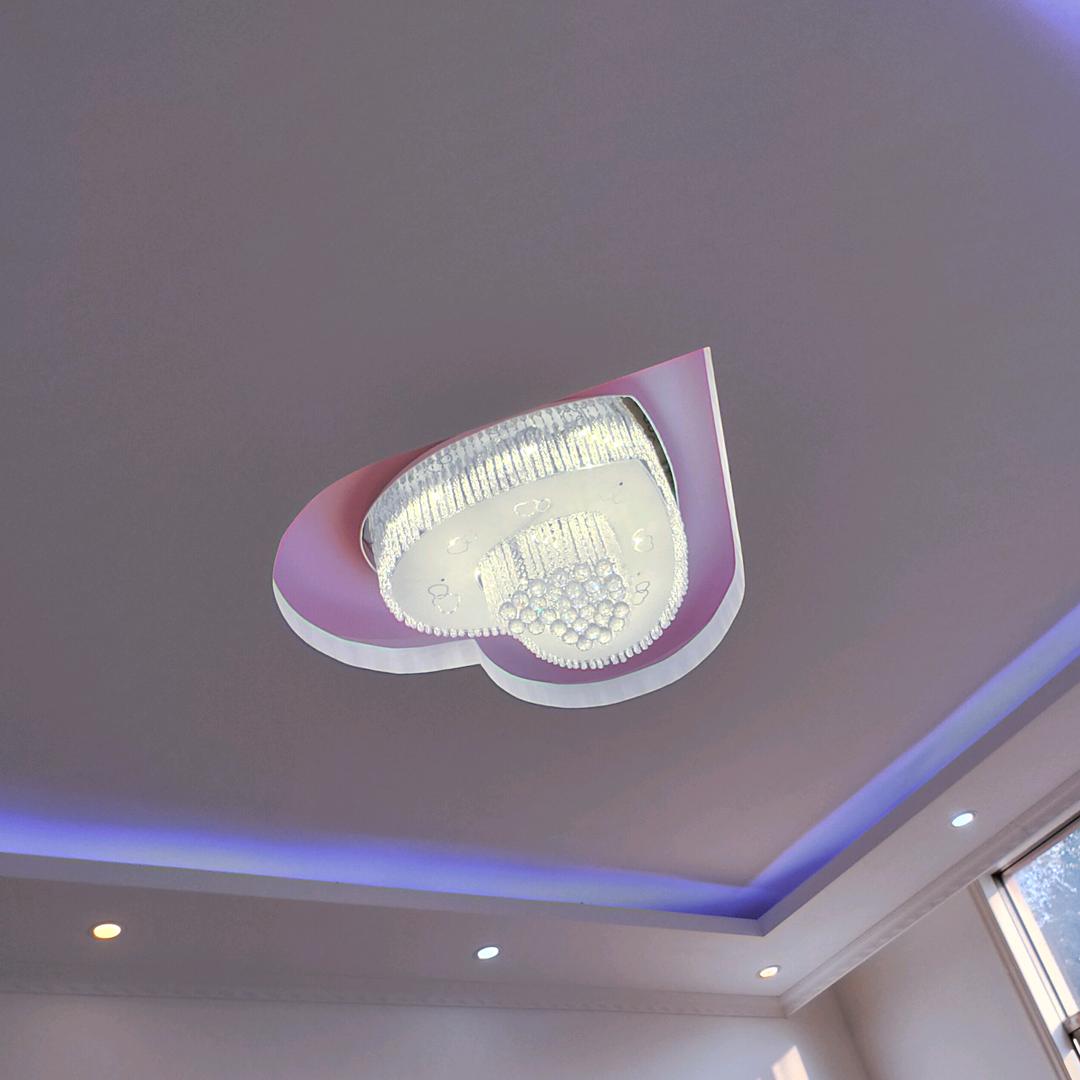 烟花再美，也只是一瞬间