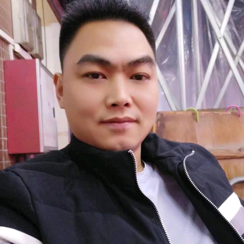 四川省大竹晨浩服装有限公司马伟