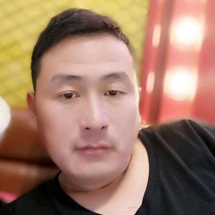 爱江上更爱美人🐕