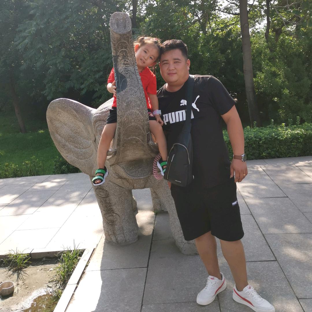 防火門，快速門，伸缩門，水晶門专业制造商