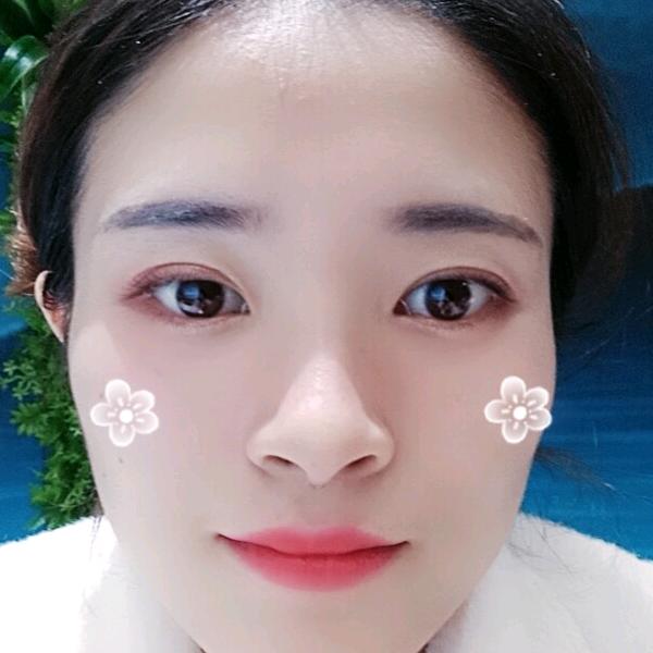 梦梦（拒绝连赞）