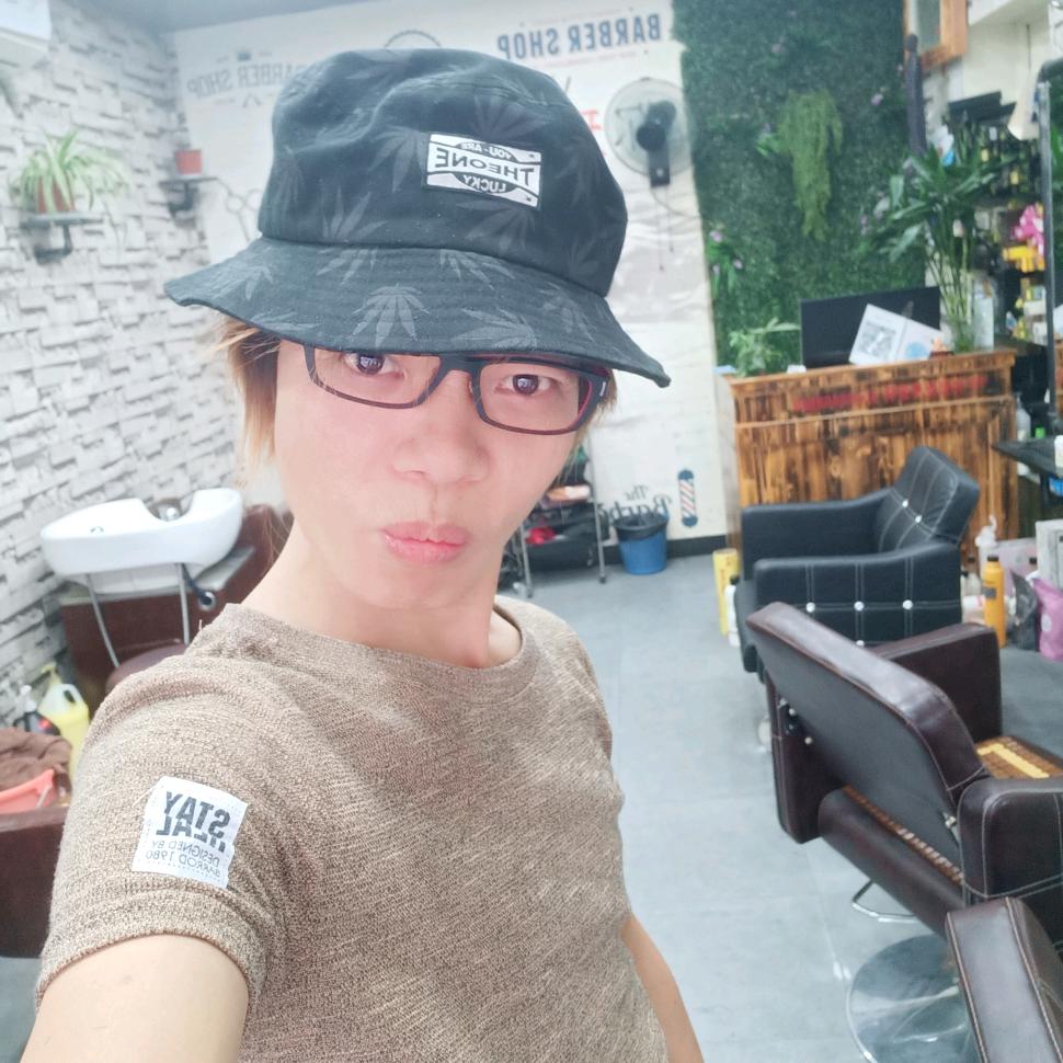 杭州下沙收长头发(长毛哥)