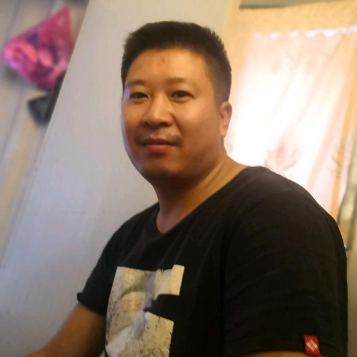 黄金华