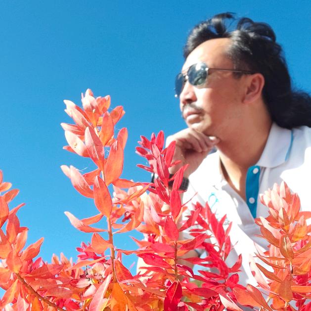 香格里拉市虎跳峡镇望云山起点民居