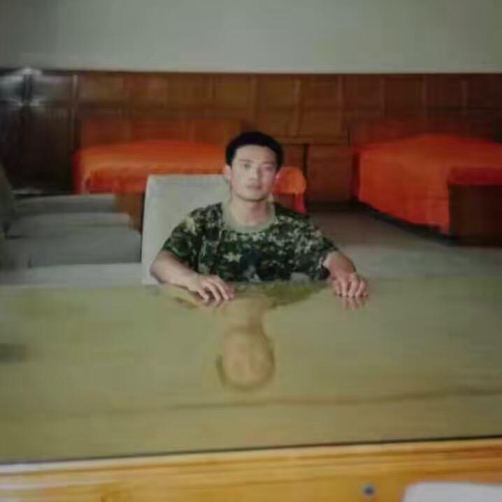 心软是病，情深致命，心若不动，情从何来。