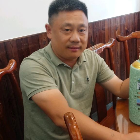 范中福