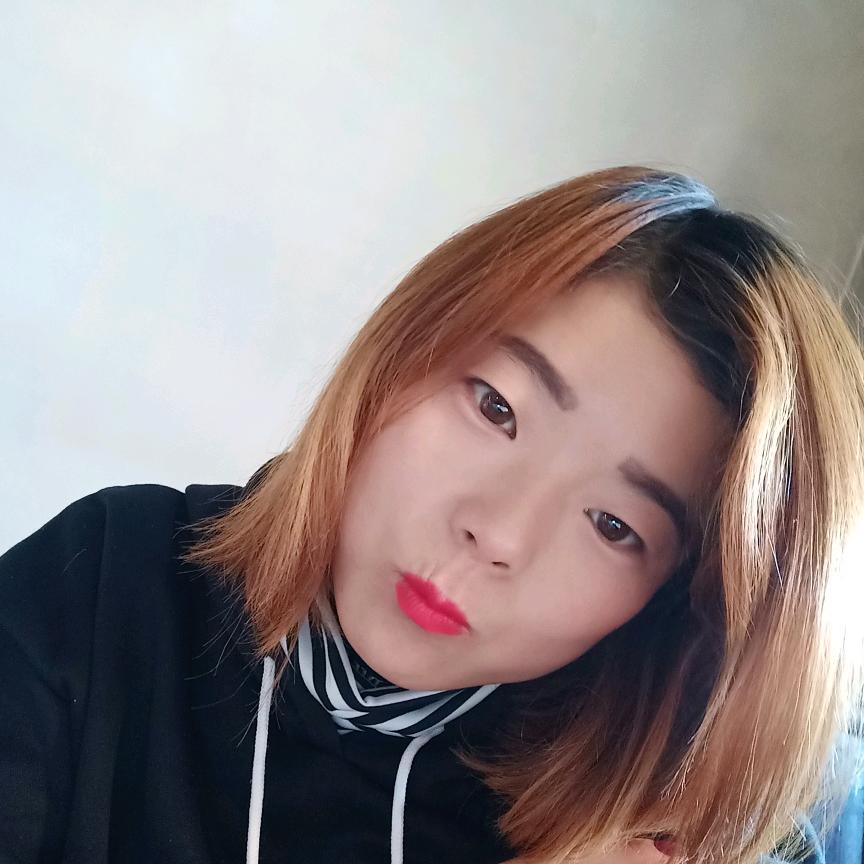 员翠红