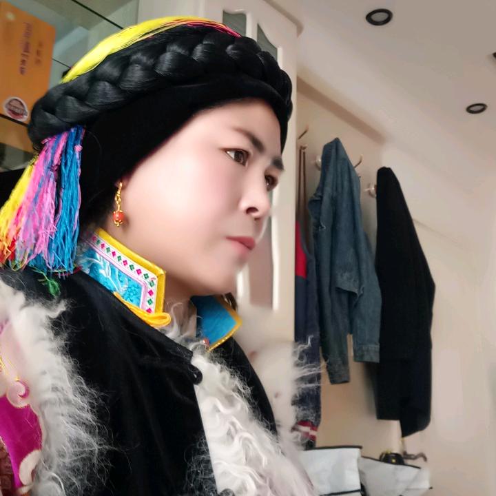 央金拉姆
