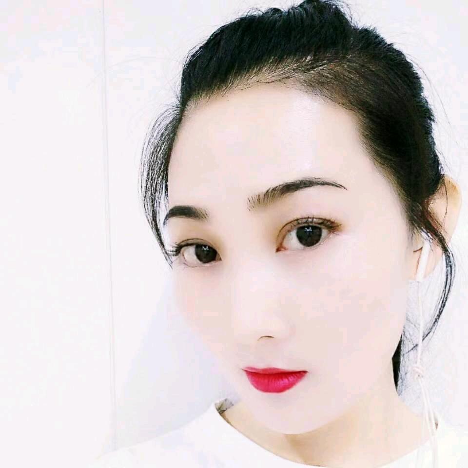 微笑的双眸