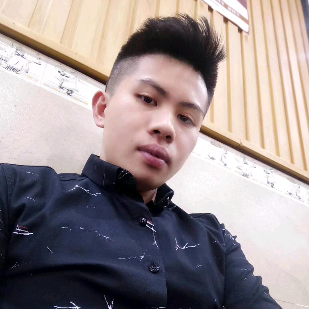 鹰潭鑫辉橱柜衣柜加工厂