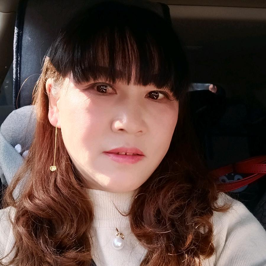 相亲直播间张姐