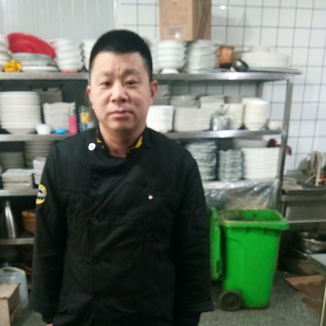 轻风拌云