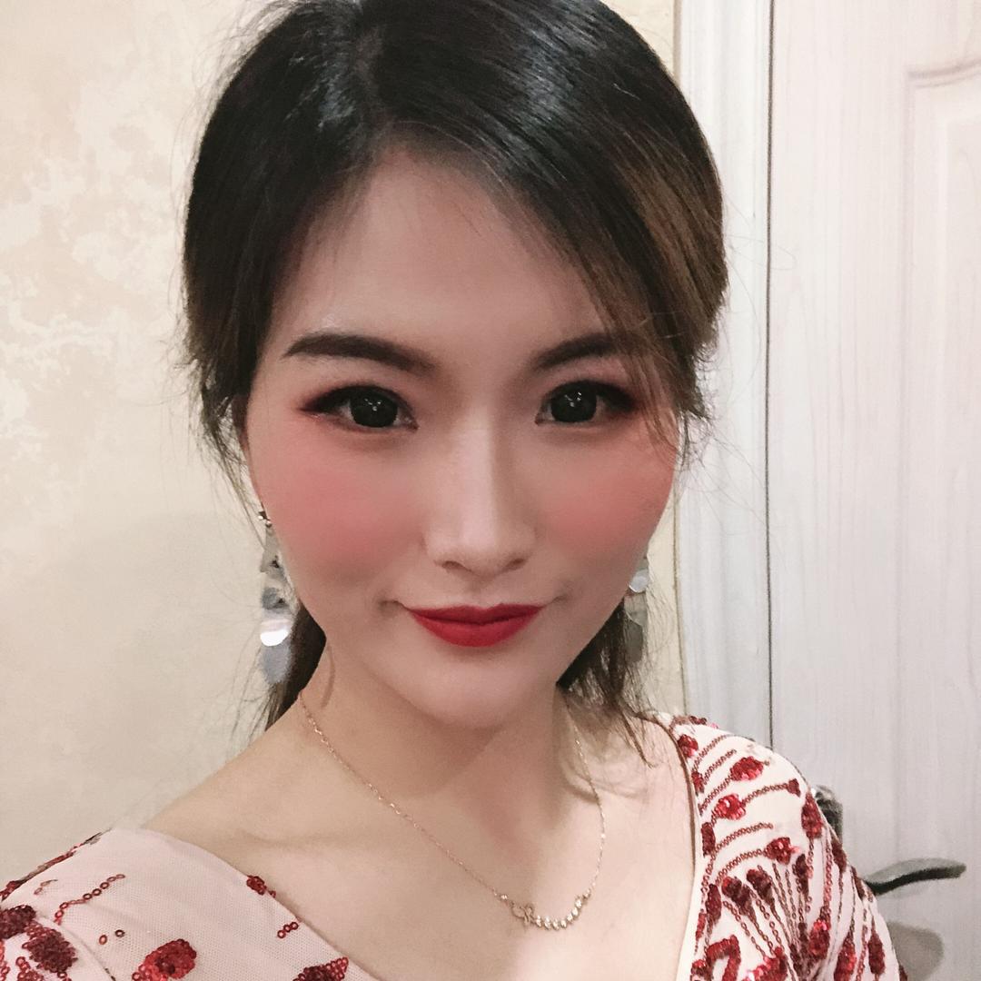 爱跳广场舞的电信“小”姐姐