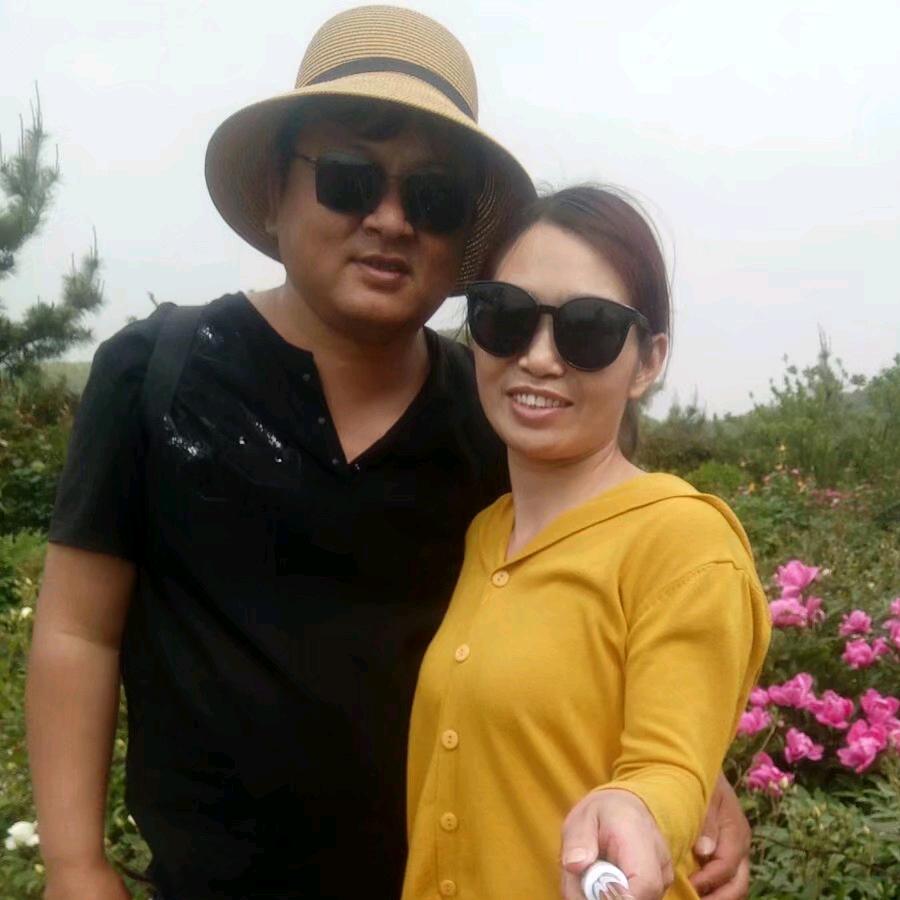 君子兰《橱窗有好物》