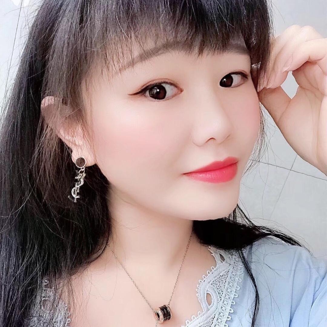 怜𤋮
