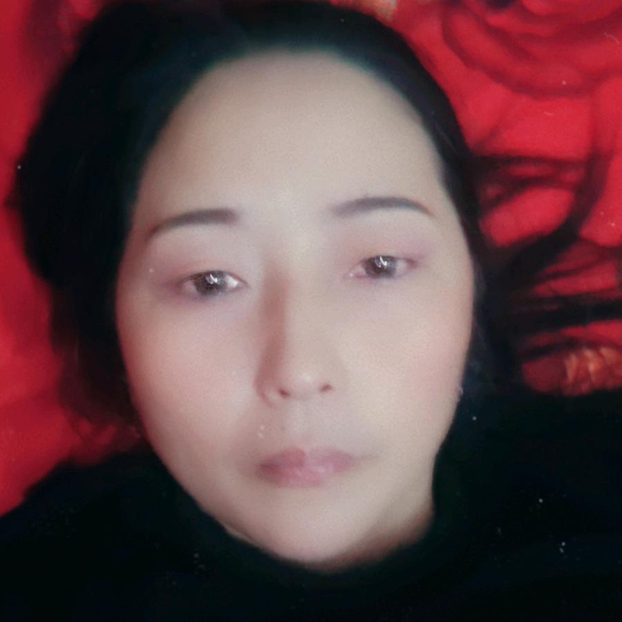 欣红