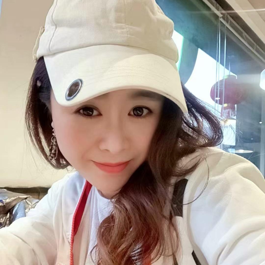 ﾞｯ!(๑)و✧👄女王陛下💋👠(ꄱ