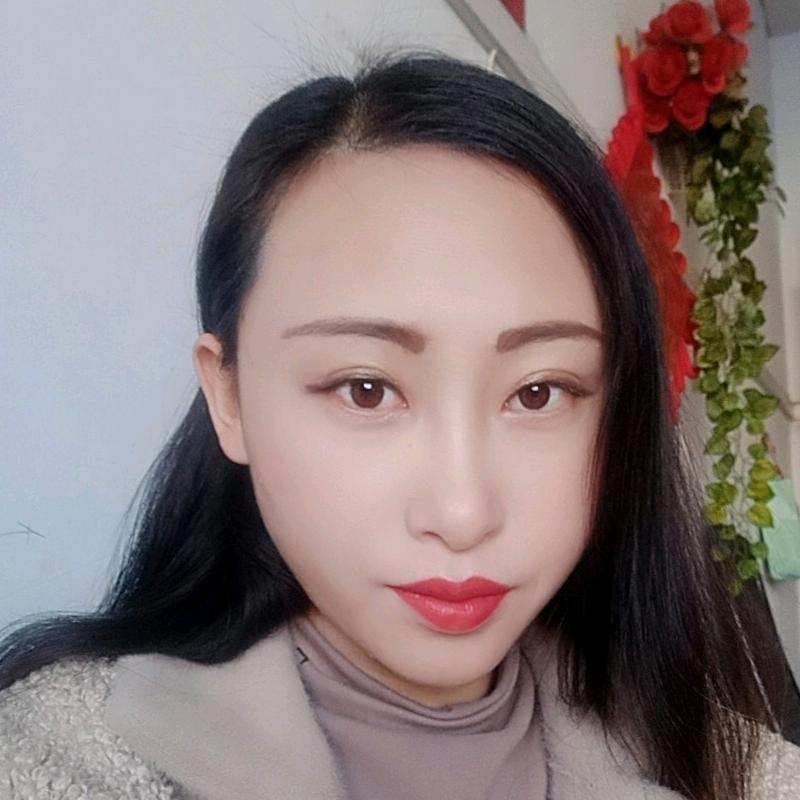 味美斋烧烤老板娘