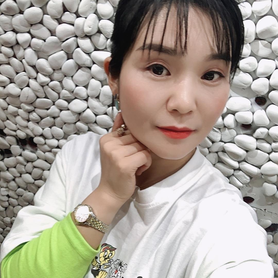 丽丽服装集合店