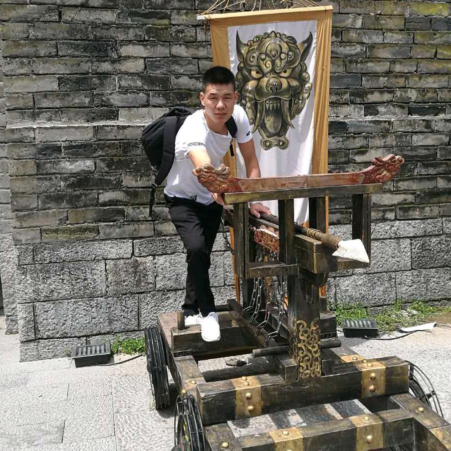 向钱看齐先生