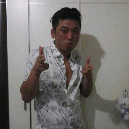 男人滴眼泪