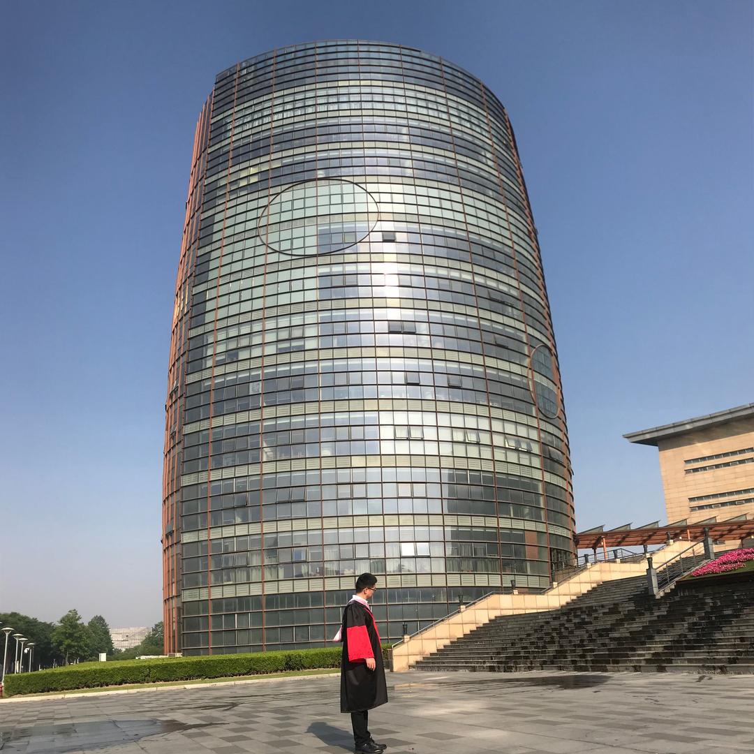无所畏的兔老师
