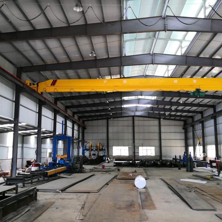 二手钢结构。李宝同