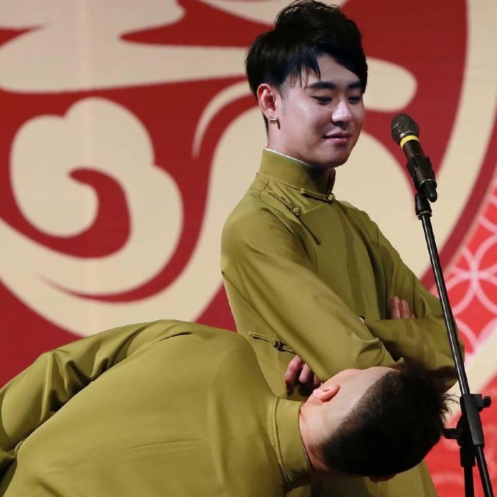 谁染枫林醉