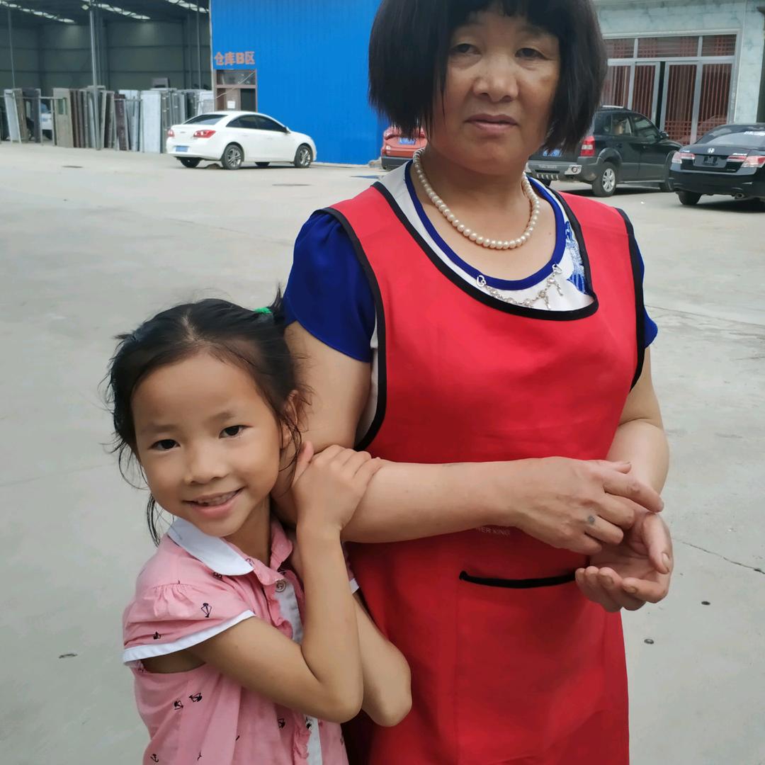顺顺和果果