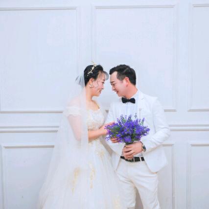 本人姓李。从不讲理