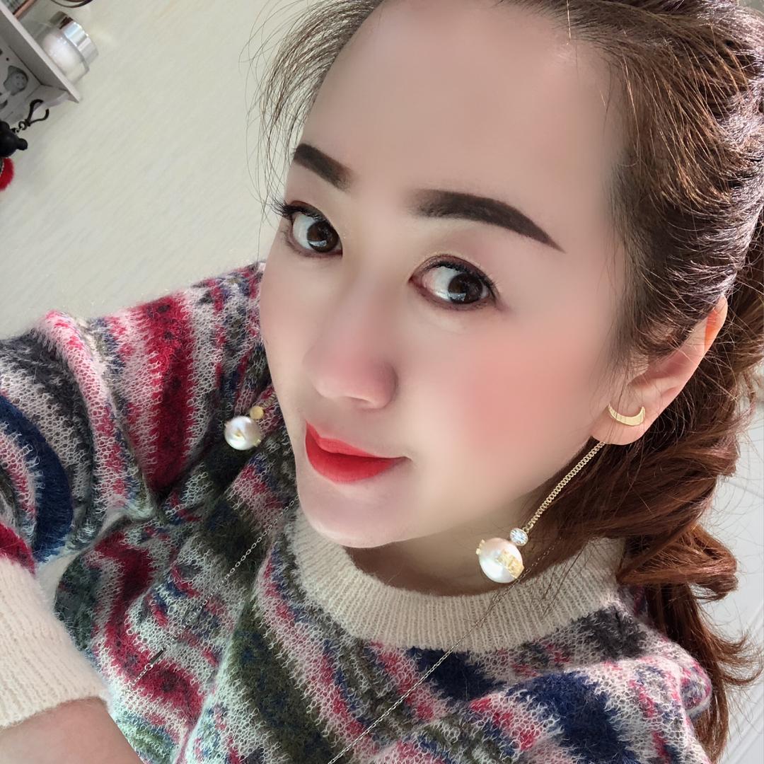 爱茗饰饰品美妆店