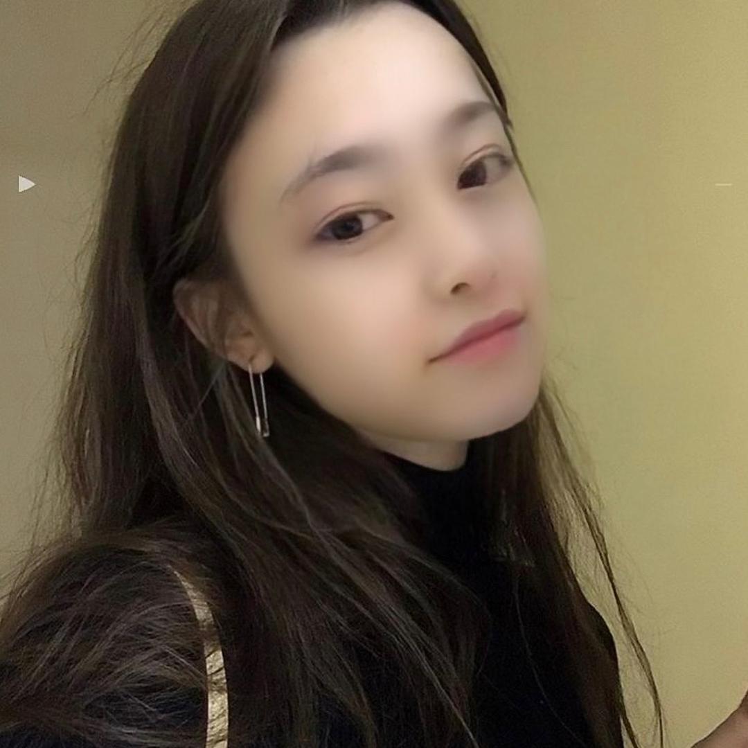 你们的小姐姐😘