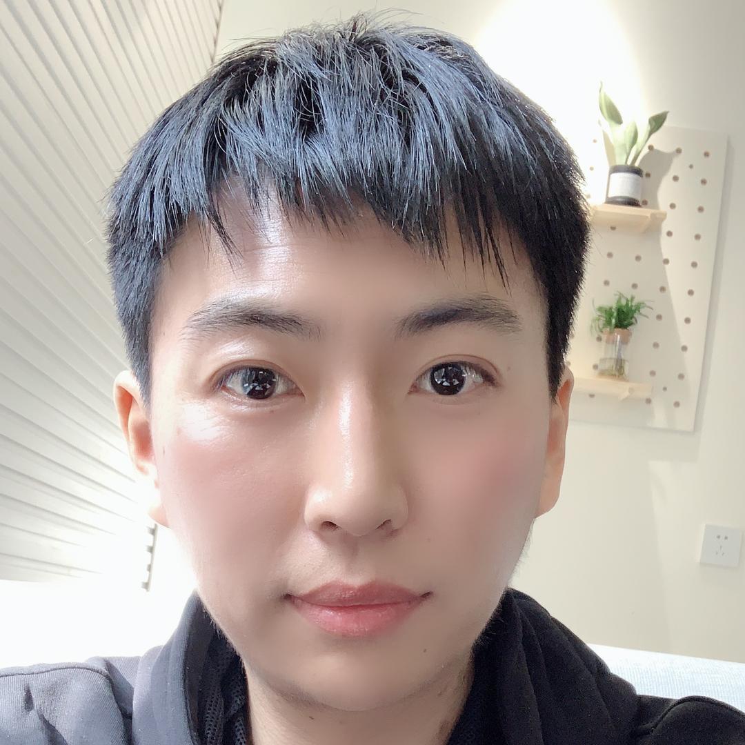 大龄正太路易斯