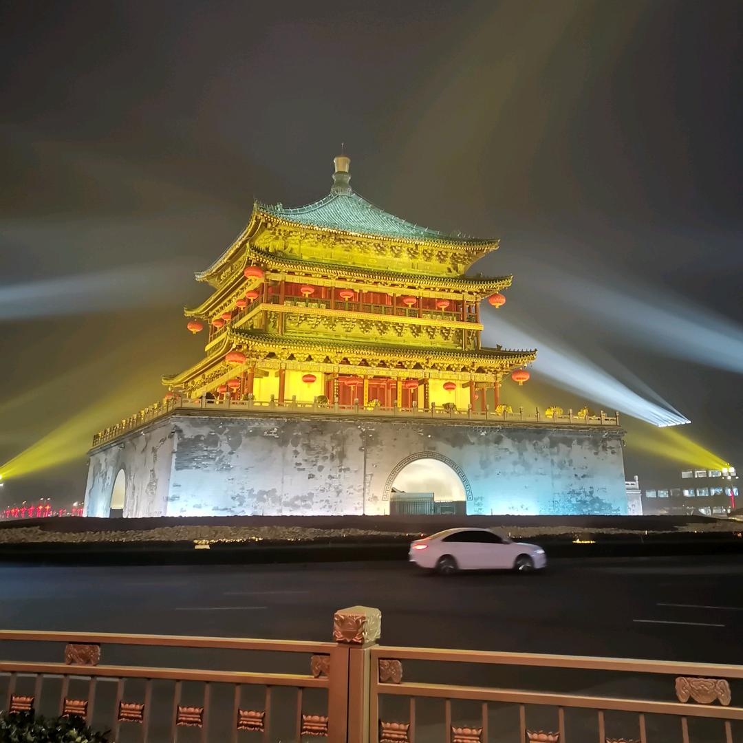 下雨的天空666