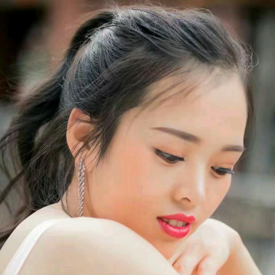 米粉妹（谢家米粉，谢小伟）