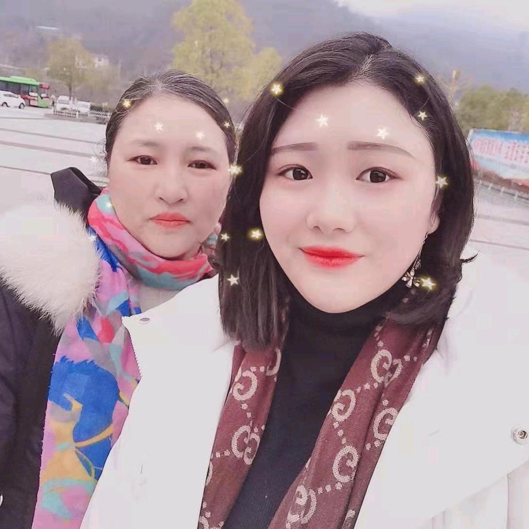 老周，♥️♥️