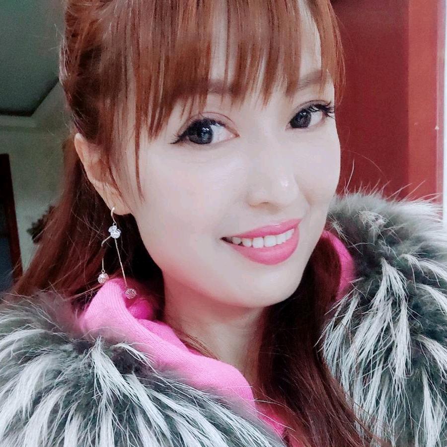 韩秀萍（宏宸板业）